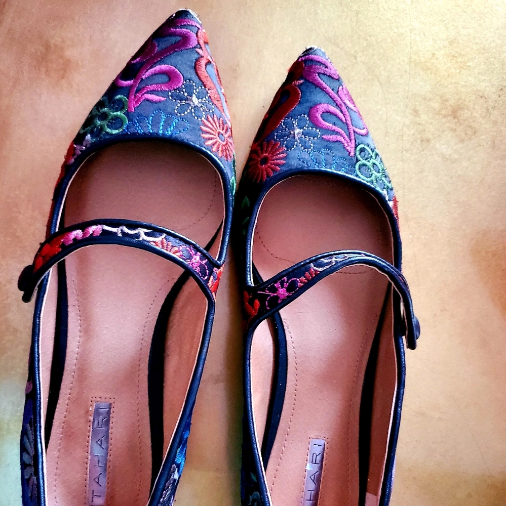 Multicolored Flats - Picture 4 of 4